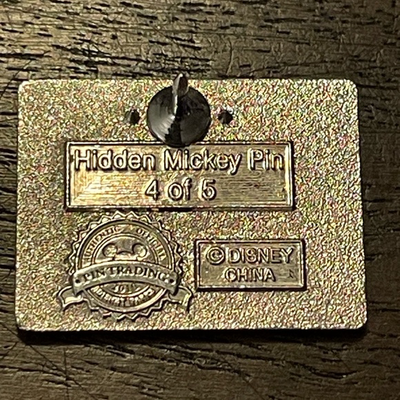 Disney Trading Pins 75175 WDW - 2010 Hidden Mickey Series - Disney Resorts - Picture 3 of 3